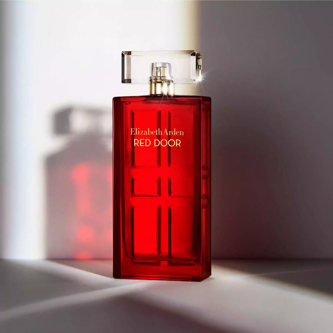 Red Door Eau de Toilette Spray Elizabeth Arden